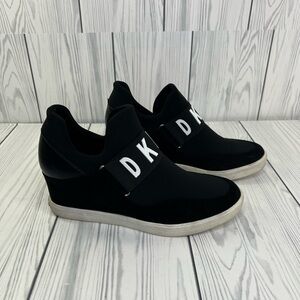 DKNY Men's Black Slip-On Sneakers